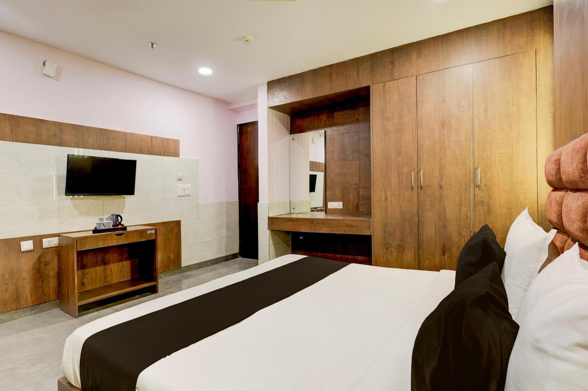 Super Hotel O Alipur Narela Eksteriør bilde